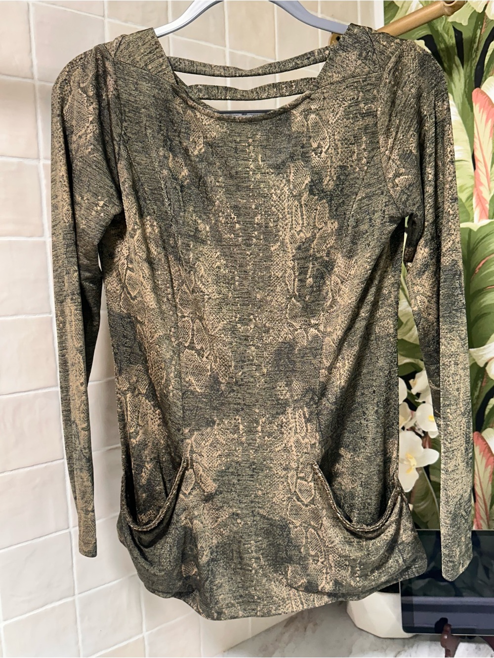 Simonton Says designed by George Simonton Vintage snake print top with beading